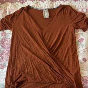 Dolan Women's Short Sleeve Top in Warm Brown
